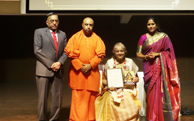 Felicitated with Guru Samman award by Sindhi Degree College