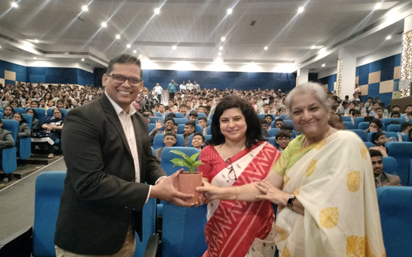 Charting a Path to Excellence : Insights from Mr. Suresh Kandaswamy